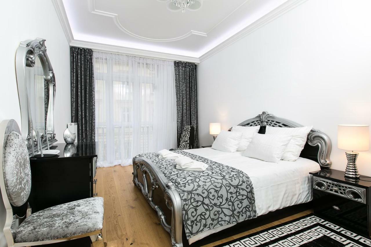 קרקוב Old Town Cristal Apartment By Otium מראה חיצוני תמונה